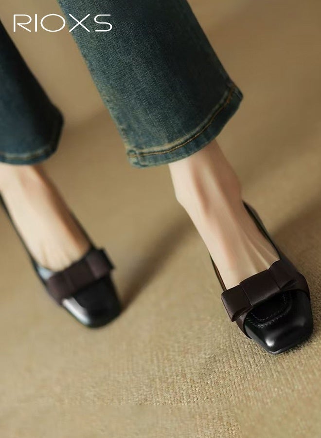 ريوكس حذاء ماري جين كلاسيكي مسطح للنساء، حذاء مسطح أنيق بمقدمة مربعة وكعب سميك ومزين بفيونكة فرنسية، تصميم مريح بكعب منخفض للسيدات، لون موحد متعدد الاستخدامات ومناسب للارتداء اليومي للمشي والعمل والمواعدة، أسود - Image 5